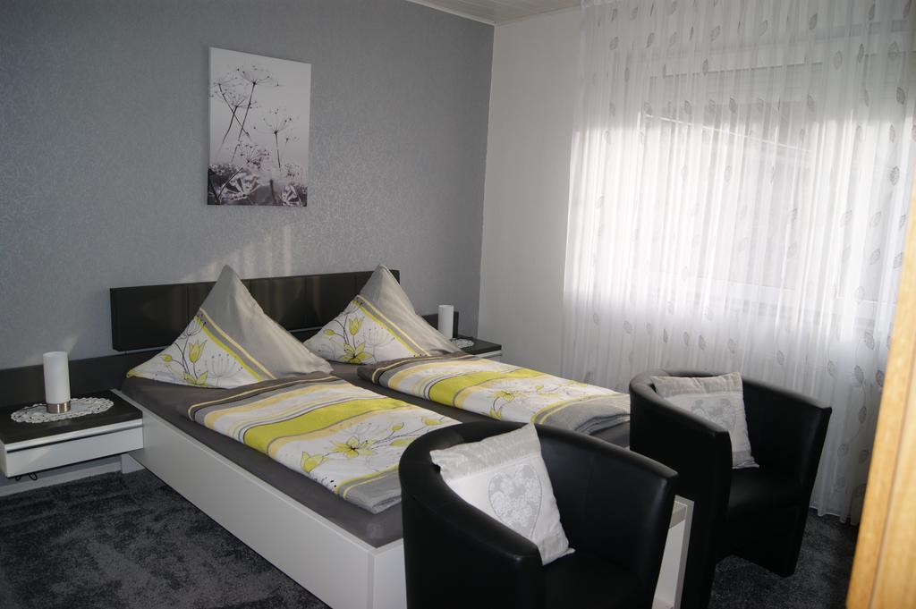 Pension Heib Cochem Exterior foto